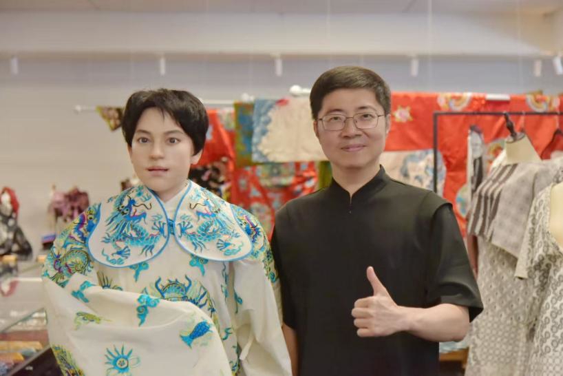 参访中国传统戏曲研究工作室 参访中国传统戏曲研究工作室